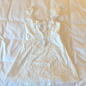 White Fox Embroidered Ruffle Sleeve White Dress. Size XS. Never worn